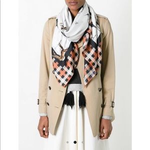 Sold!STELLA MCCARTNEY Dog Printed silk-twill scarf